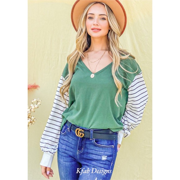 ❤️LAST 1! V Neck Kelly Green Stripe Contrast Ballon Sleeve Soft Knit Top! - Picture 8 of 11